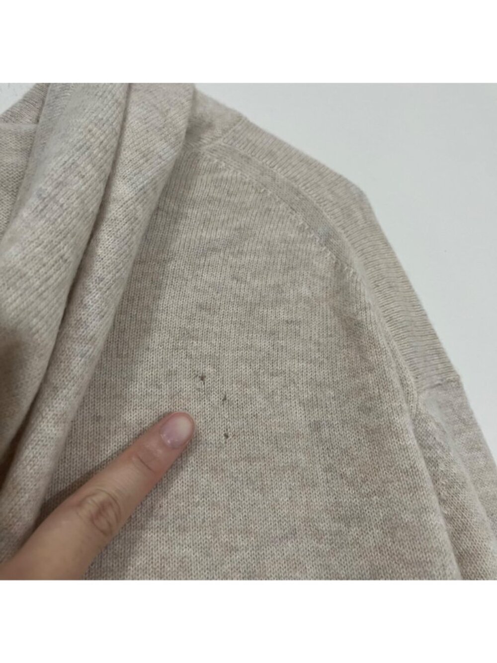 Naadam Sz 2X Signature 100% Cashmere Hoodie Sweater Pullover Beige *Small Holes - Picture 3 of 14